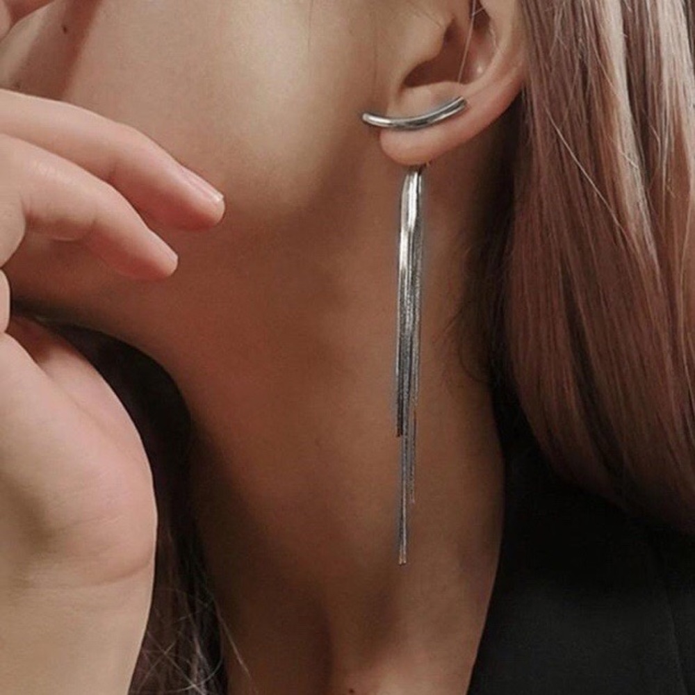NEW Elegant Silver Shiny Long Tassel Earrings - Picture 4 of 4